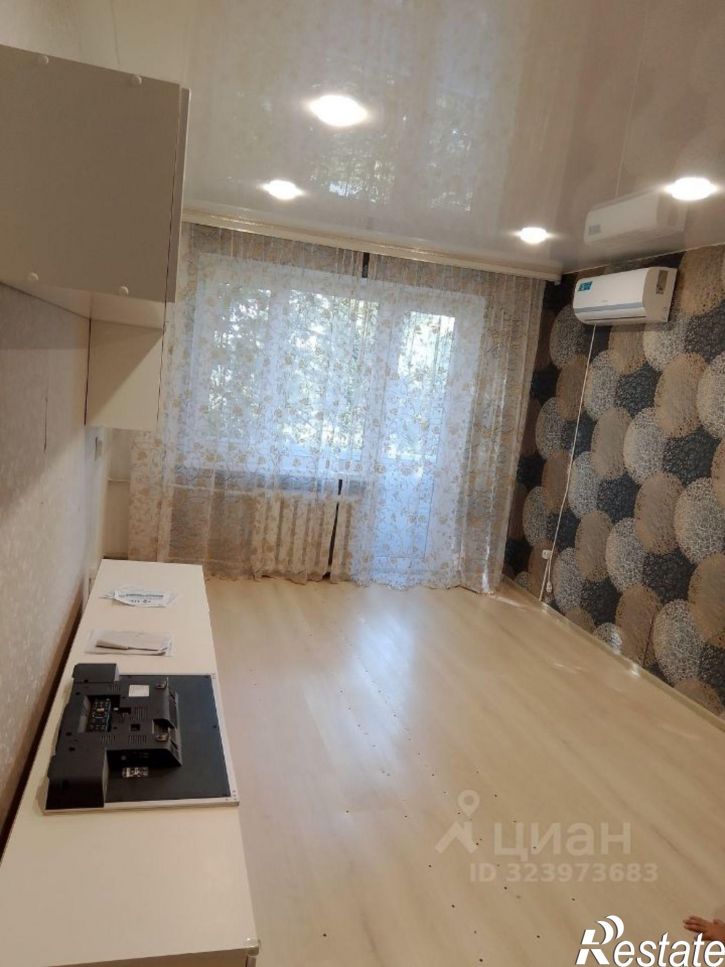 2-комн квартира Октябрьская улица, 10,  д. 10