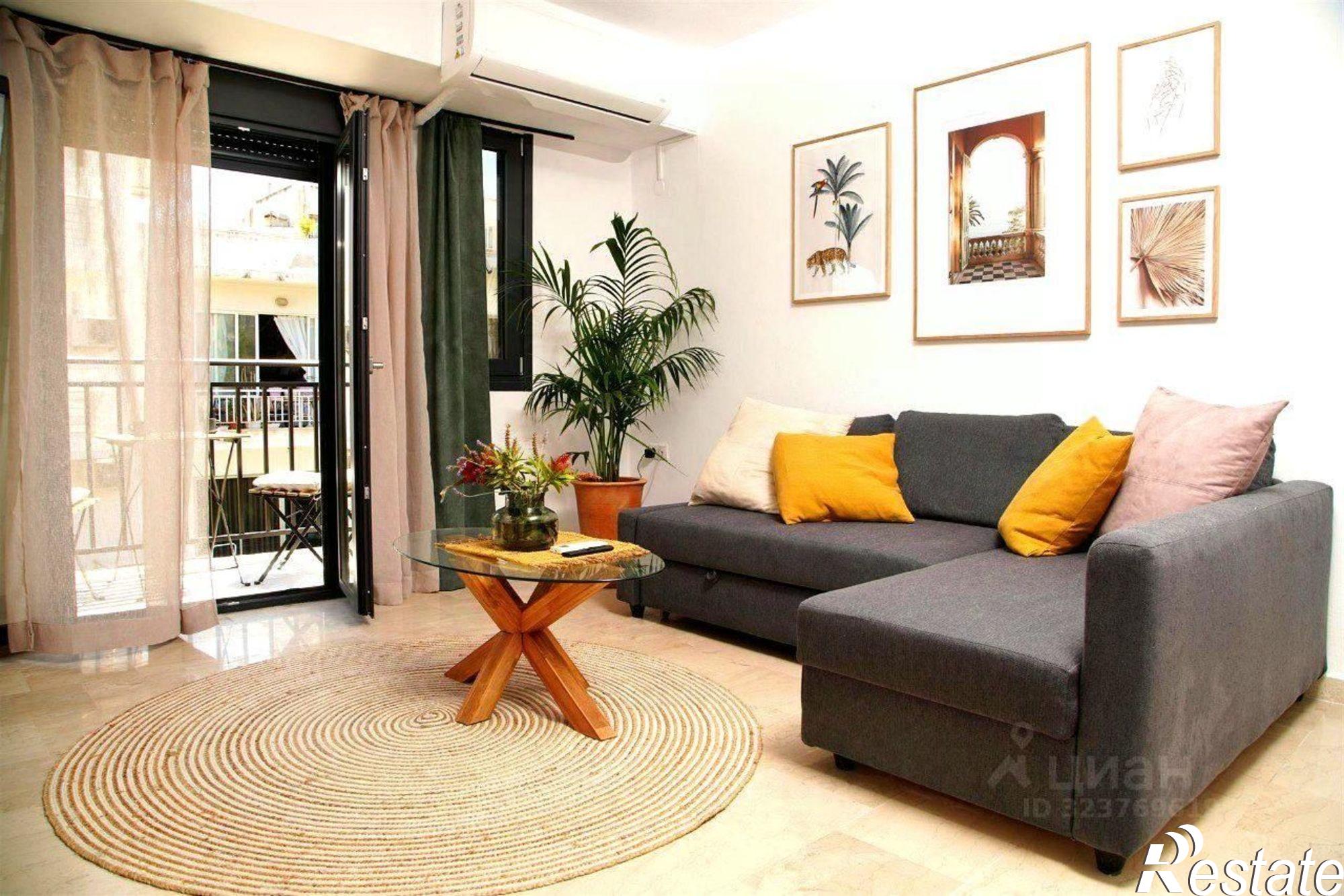 Купить квартиру за 15 900 000 рублей на б-р Надежд, 8/1