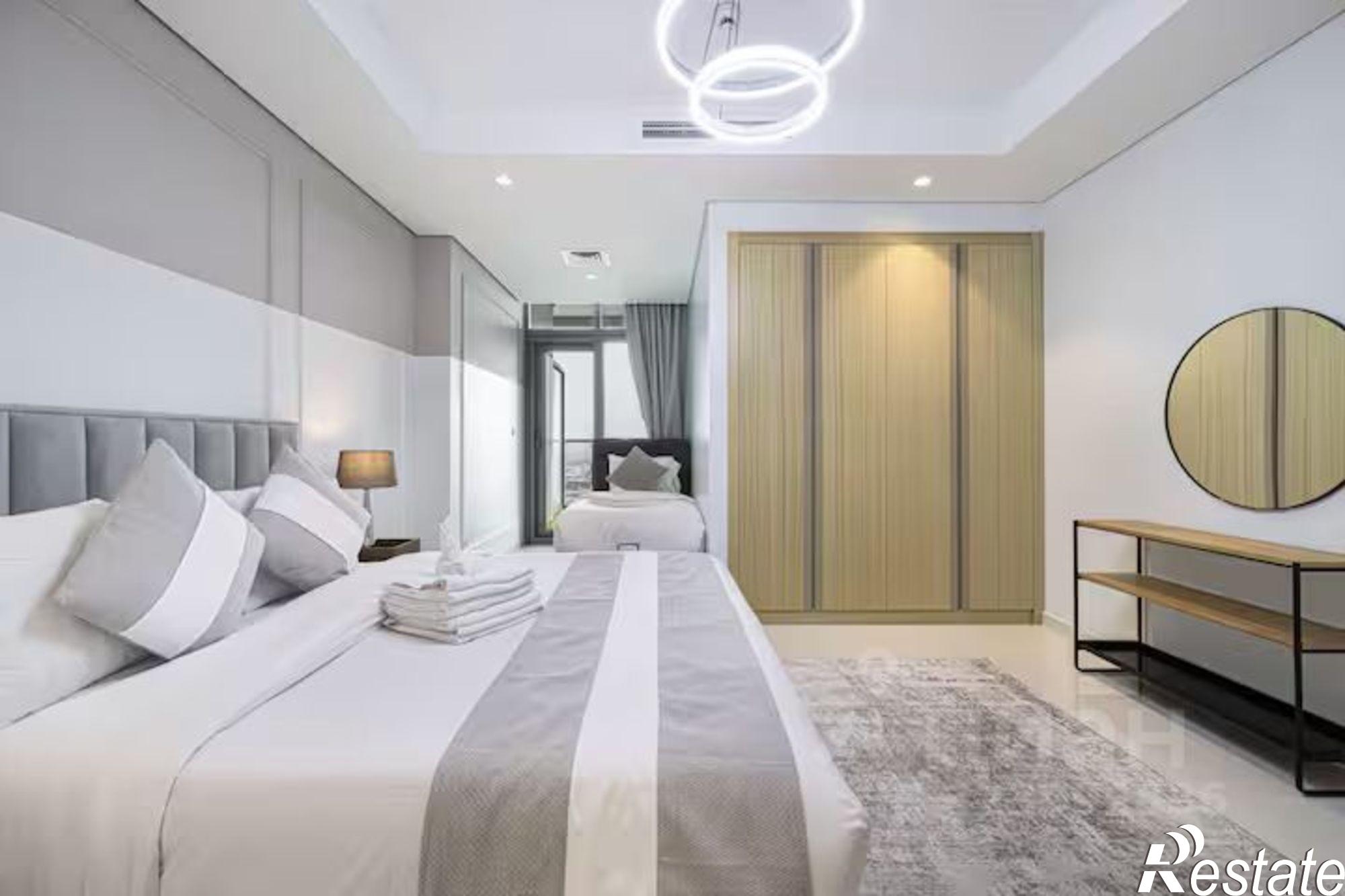 Купить квартиру за 18 000 000 рублей на б-р Надежд, 44