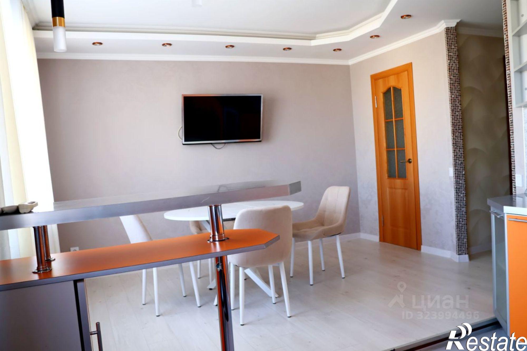 Купить квартиру за 9 800 000 рублей на Кавказский район