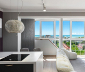 2-комн, 68кв м, этаж 10/13 ул Роз, 32А