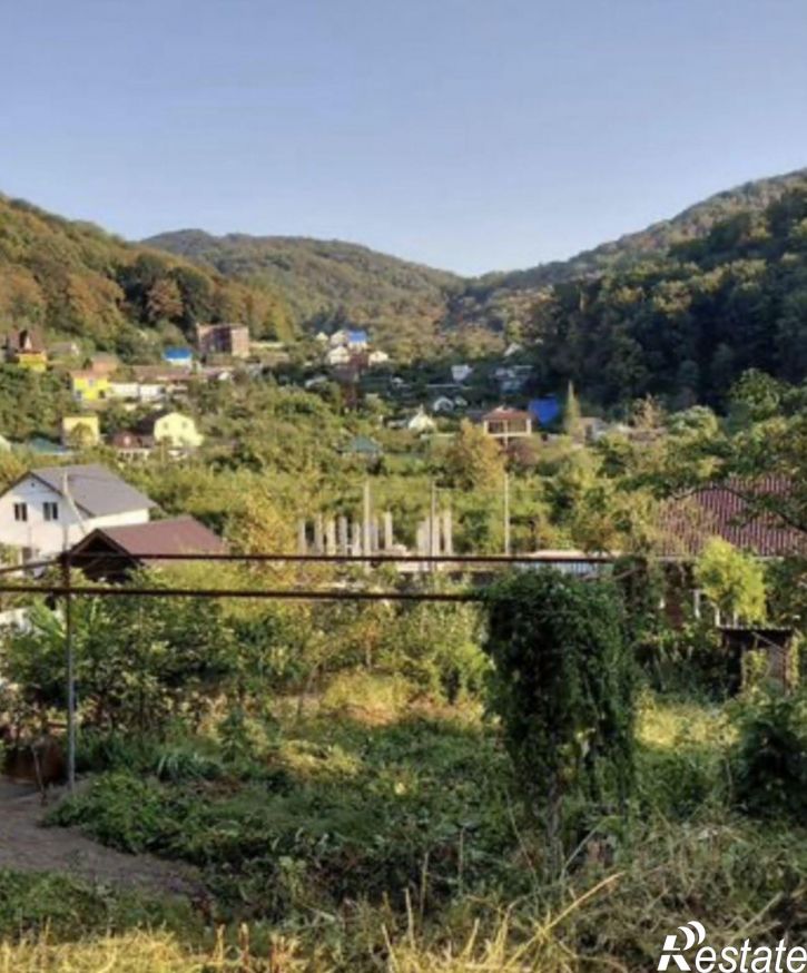 Земельный участок