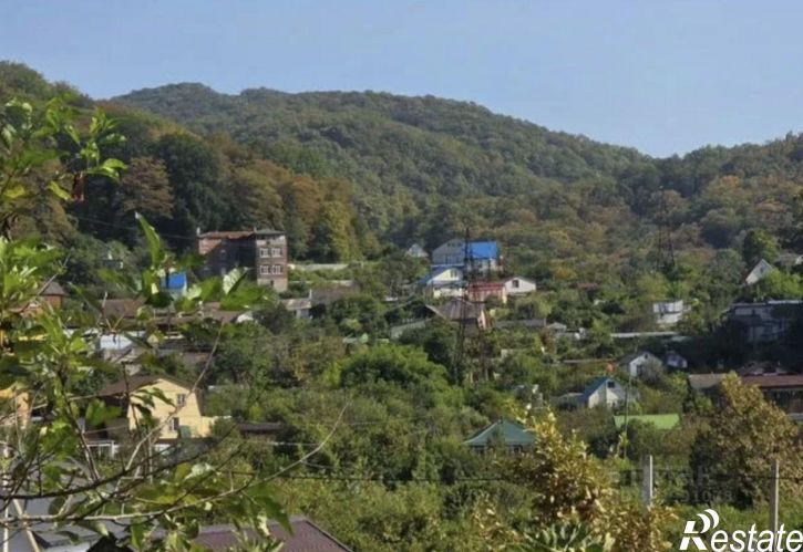 Земельный участок