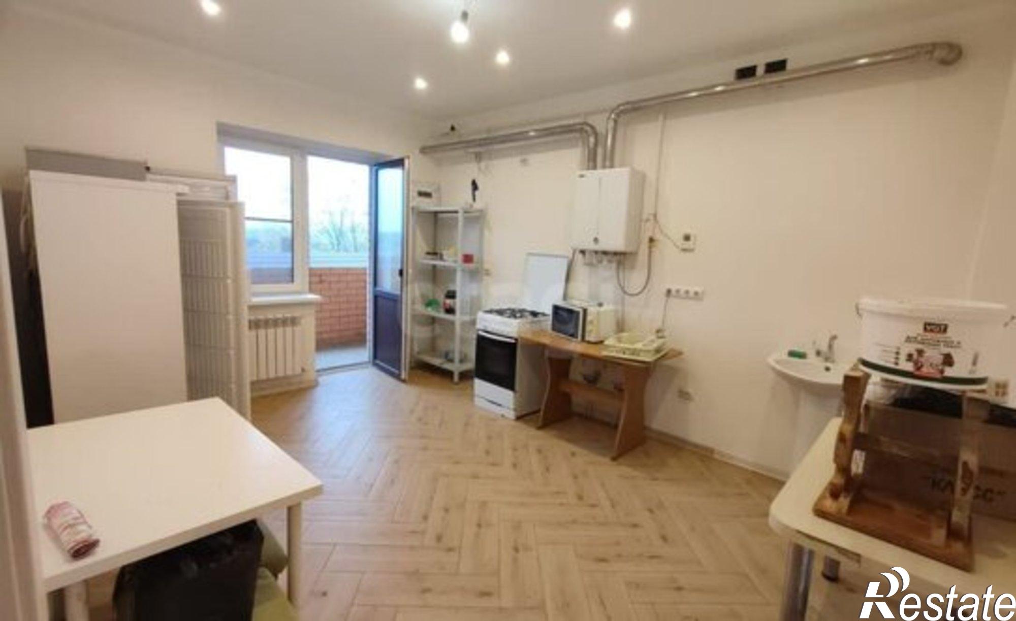 Купить квартиру за 6 300 000 рублей на Комсомольский проспект, 144к4