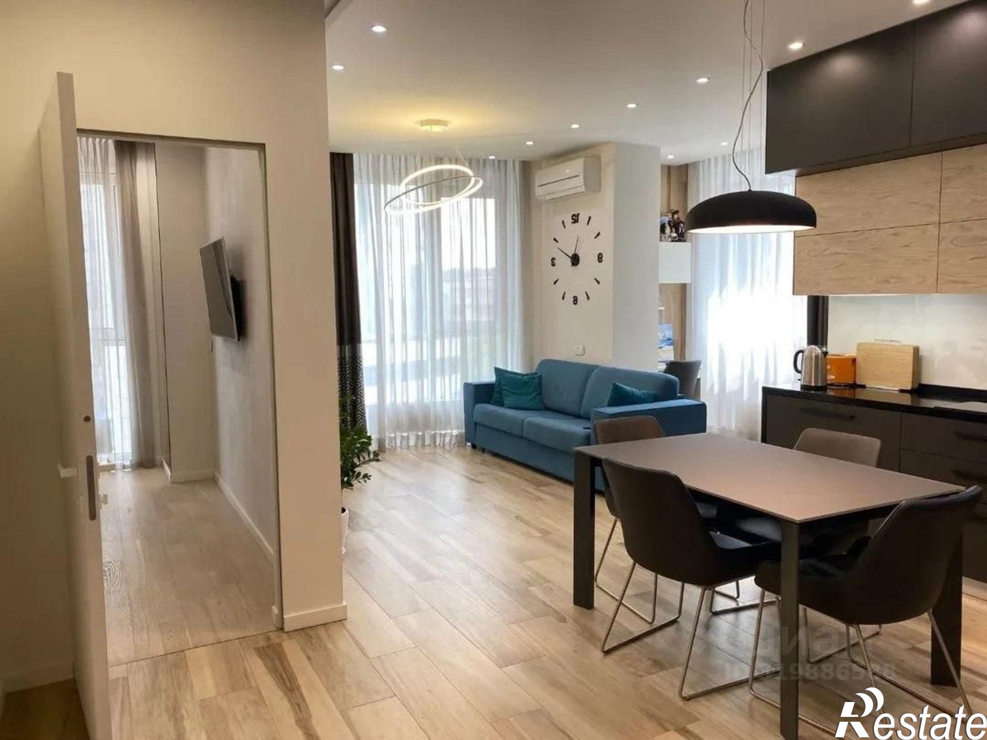 Купить квартиру за 41 000 000 рублей на б-р Надежд, 4/3