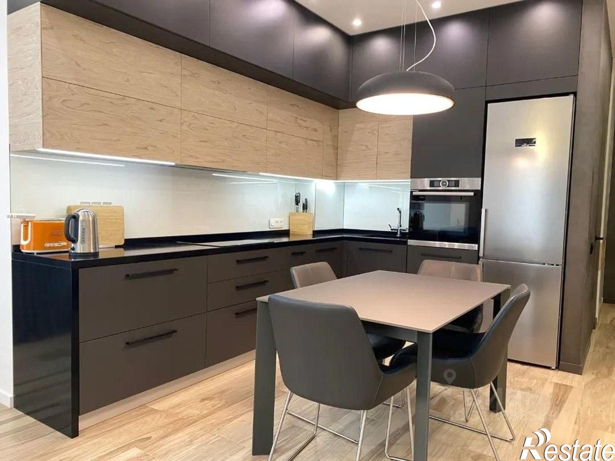 Купить квартиру за 41 000 000 рублей на б-р Надежд, 4/3