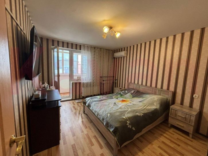 2-комн квартира 50 лет Октября ул.