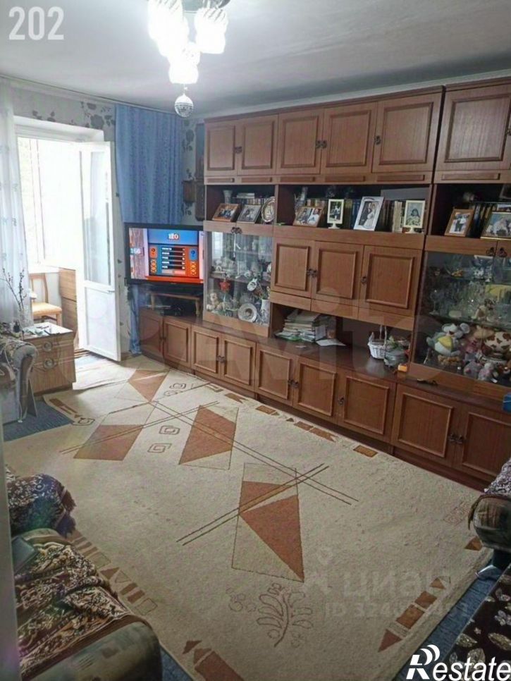 4-комн квартира улица Демьяна Бедного, 129,  д. 129