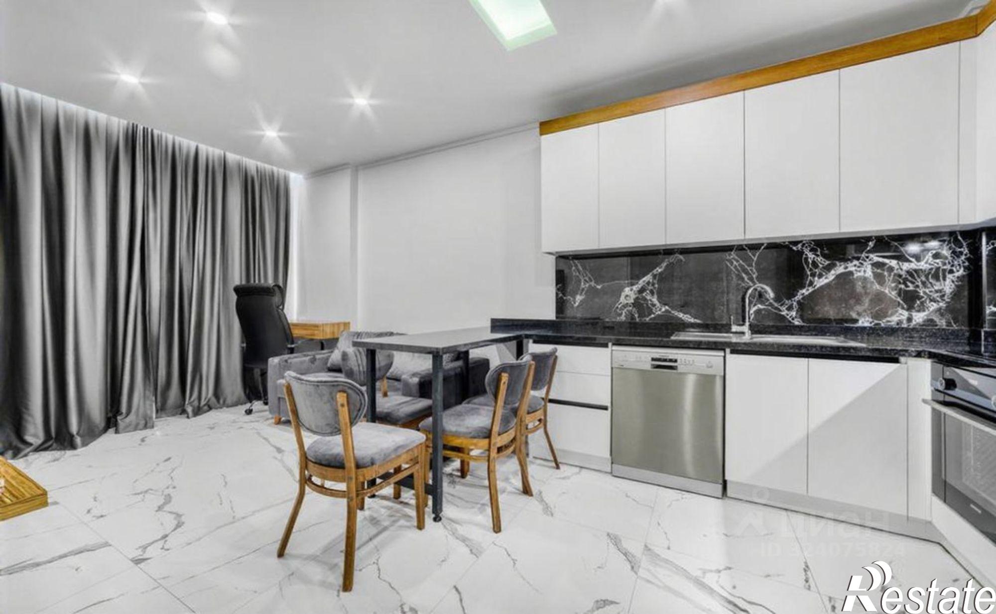 Купить квартиру за 19 000 000 рублей на ул Таврическая, 3