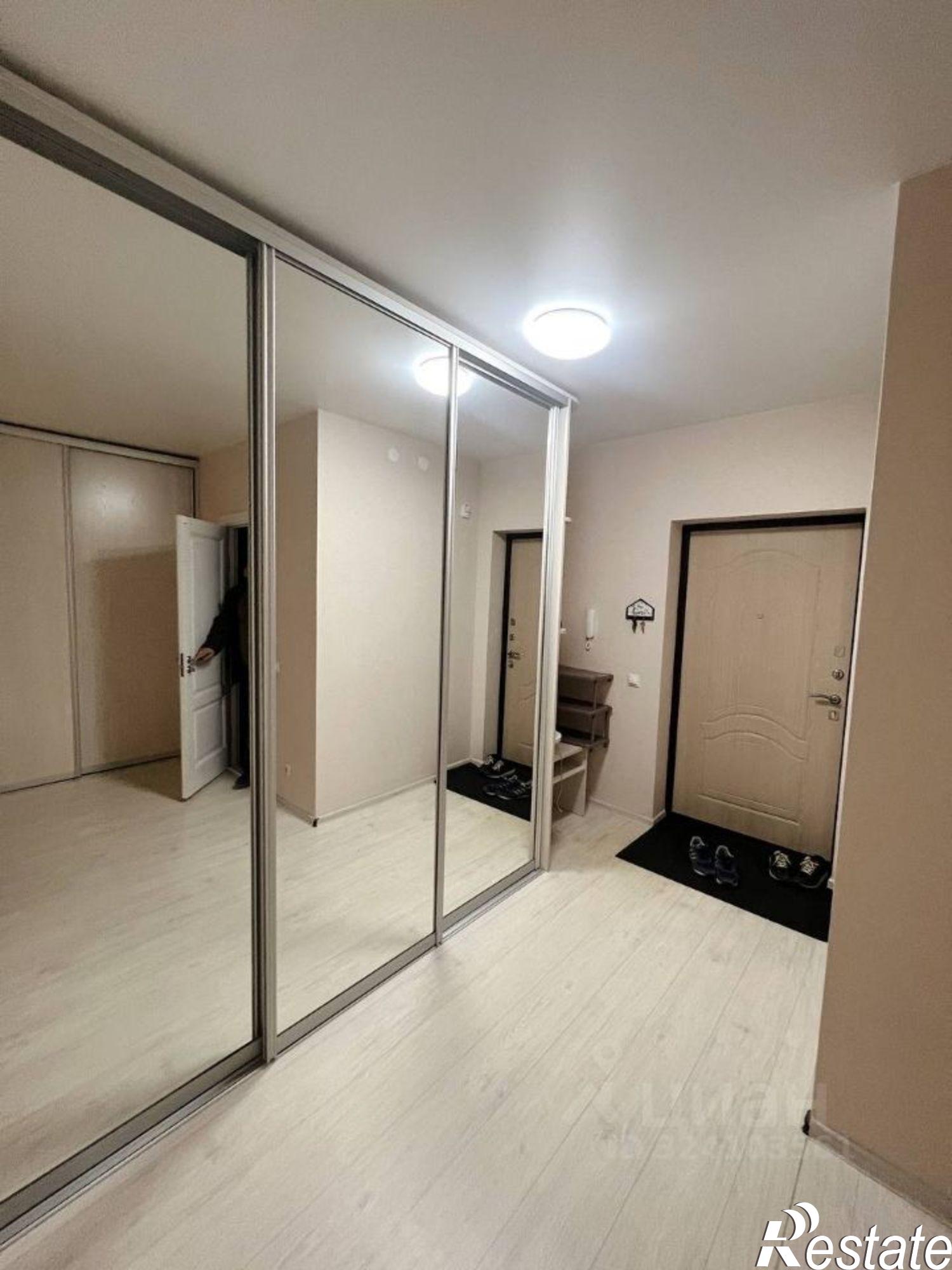 Сдать квартиру за 80 000 рублей на ул Парусная, 7