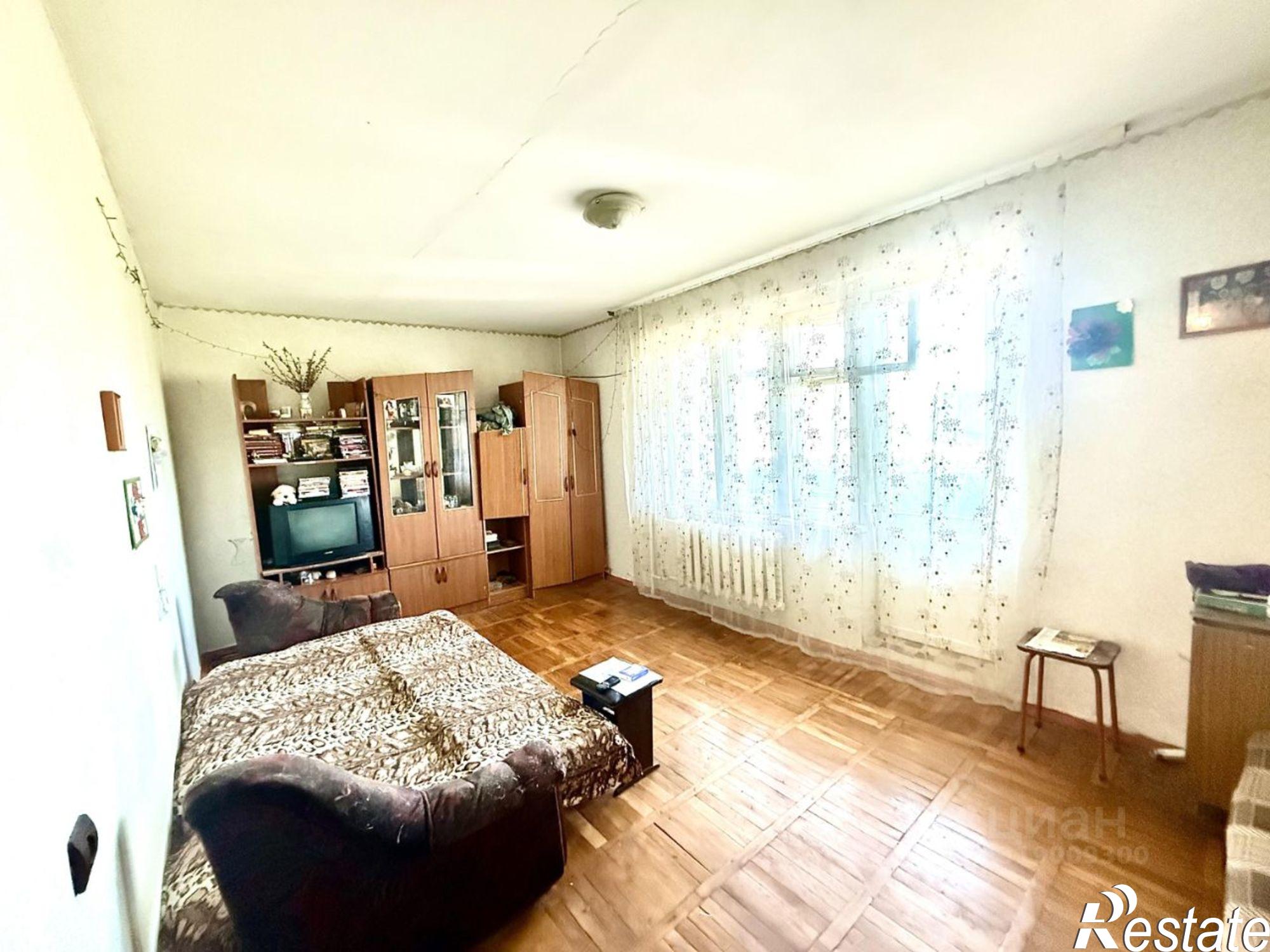 Купить квартиру за 2 300 000 рублей на Ленинградская улица, 17