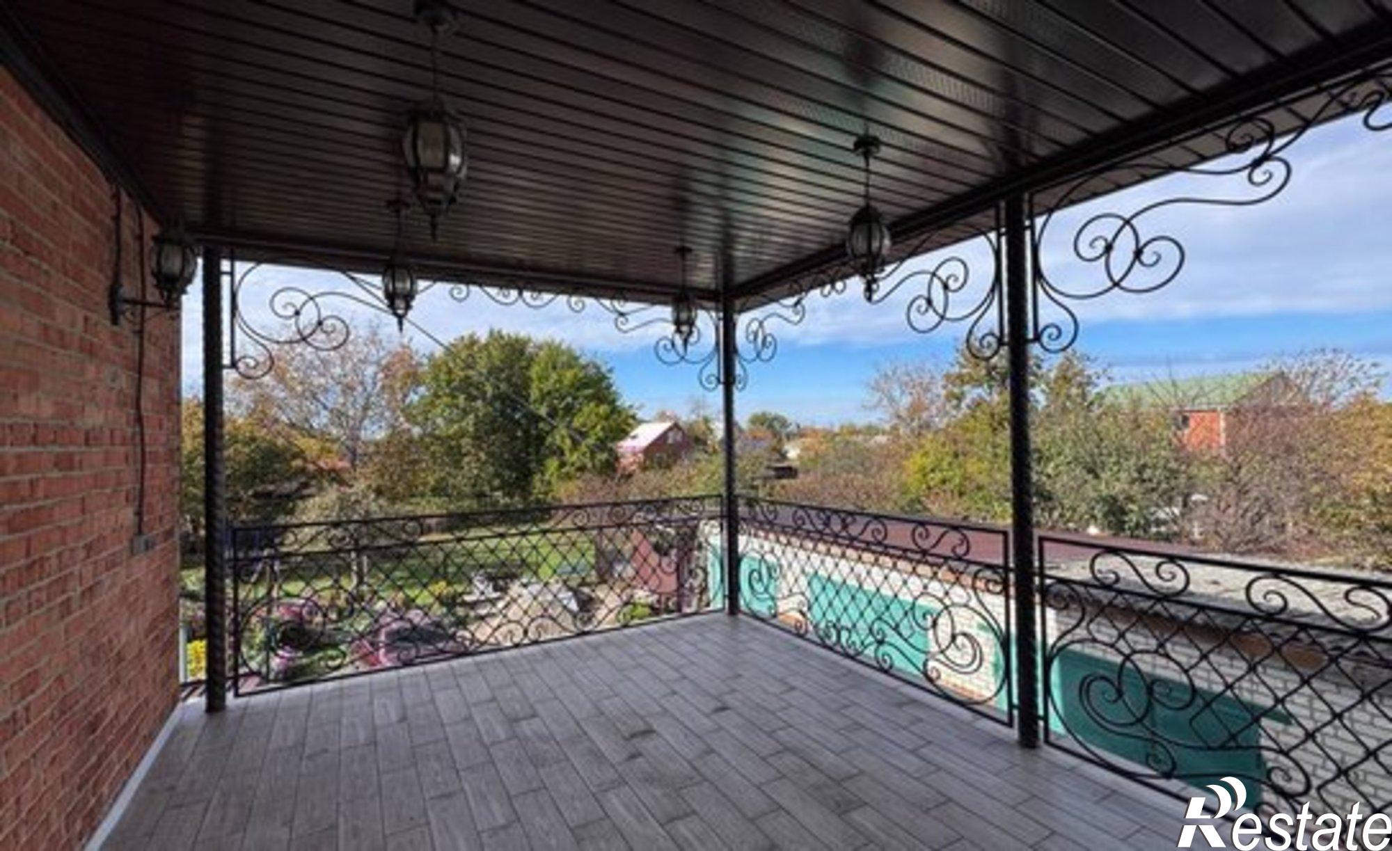 Купить квартиру за 6 400 000 рублей на ул Комарова, 58