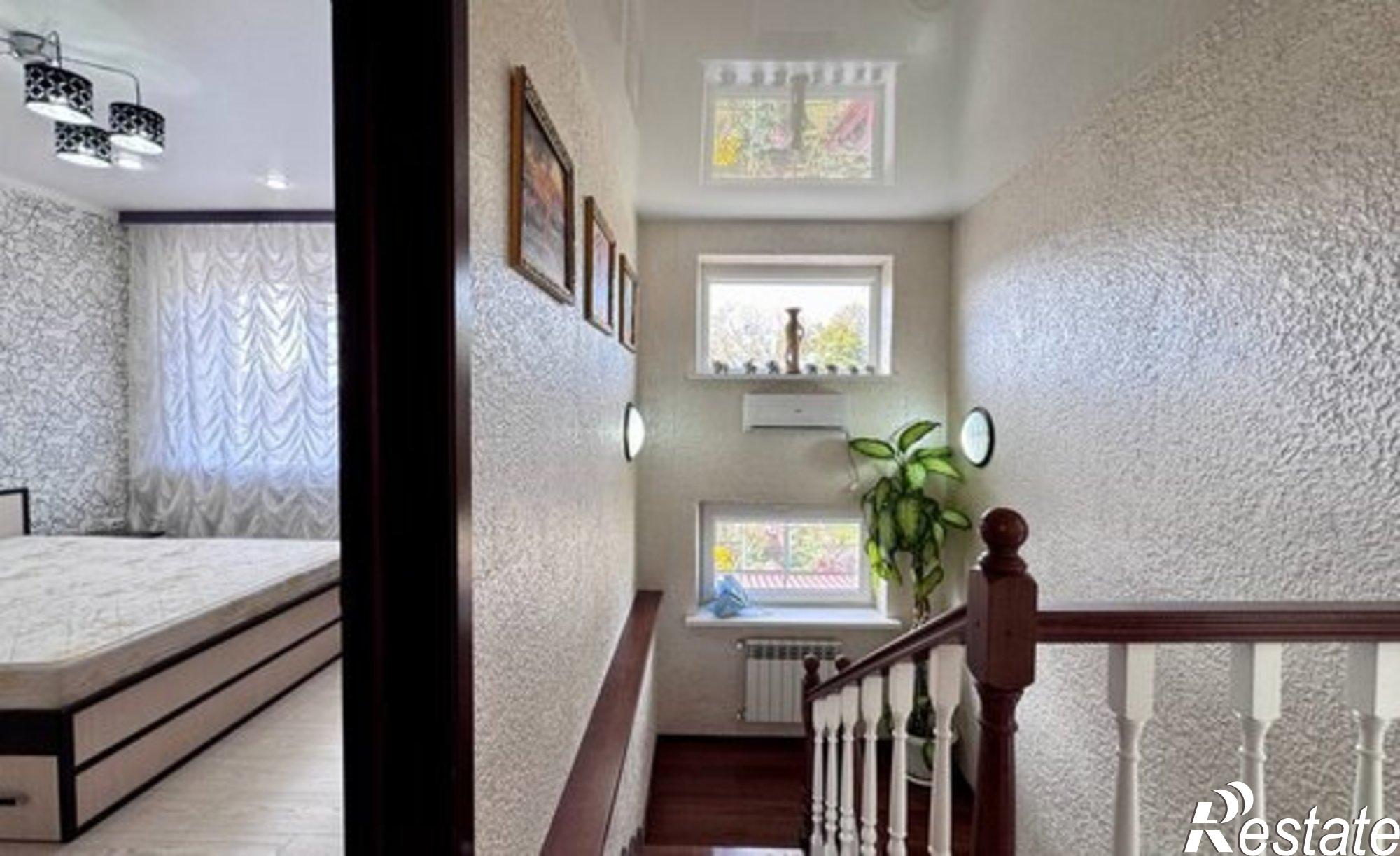 Купить квартиру за 6 400 000 рублей на ул Комарова, 58