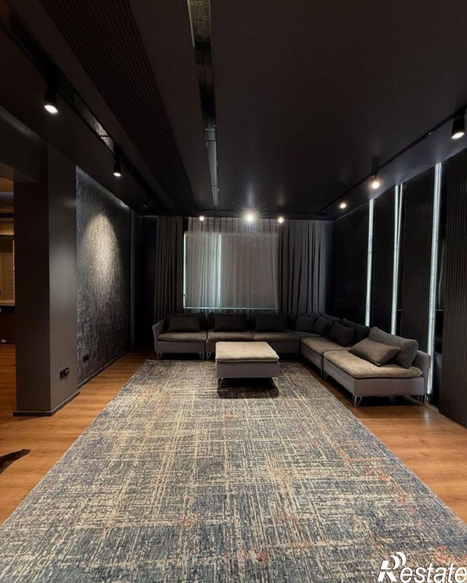 Купить квартиру за 35 050 000 рублей на ул Парусная, 35