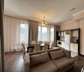 2-комн, 75кв м, этаж 7/7 наб Времена года, 3