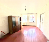 2-комн, 47кв м, этаж 1/2 Красная улица, 19