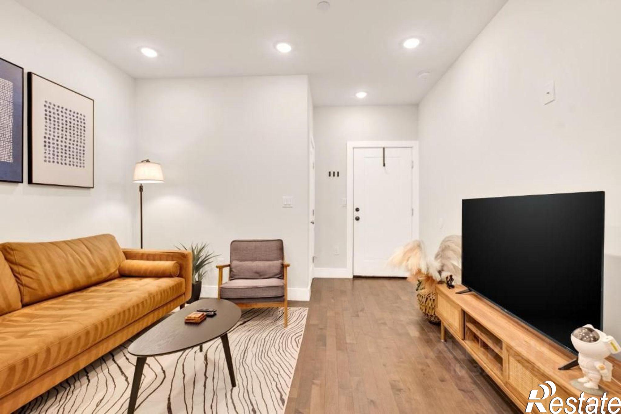 Купить квартиру за 27 000 000 рублей на улица Акаций, 34 к3