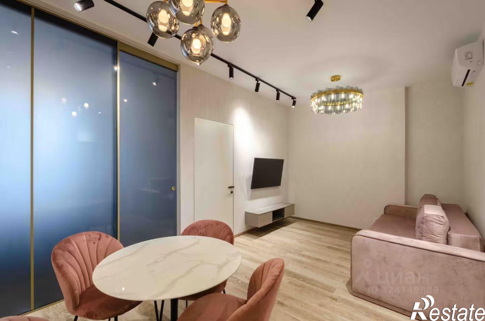 Купить квартиру за 17 300 000 рублей на Урожайная улица, 71А к3