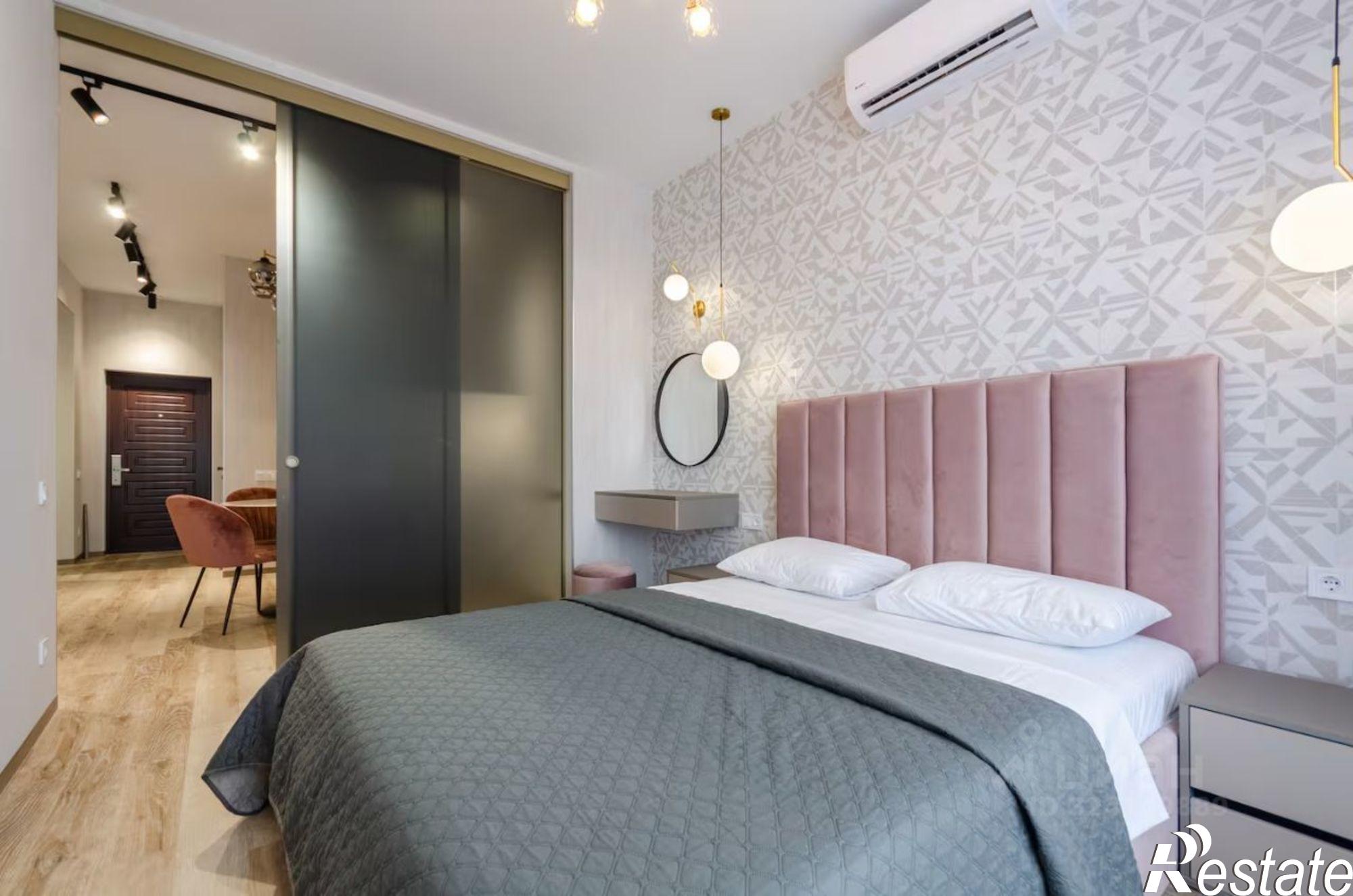 Купить квартиру за 17 300 000 рублей на Урожайная улица, 71А к3