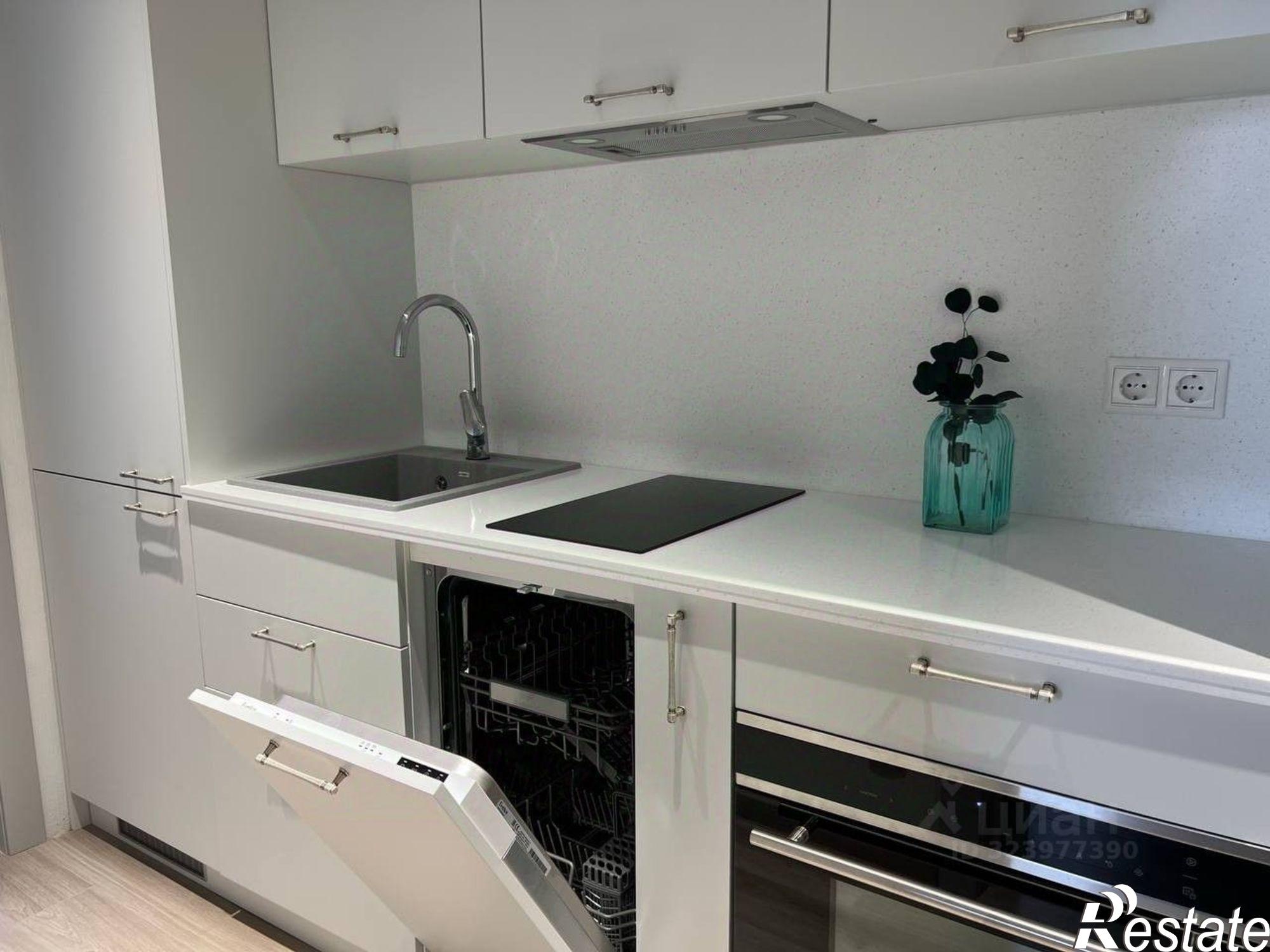 Сдать квартиру за 75 000 рублей на улица Акаций, 34 к6