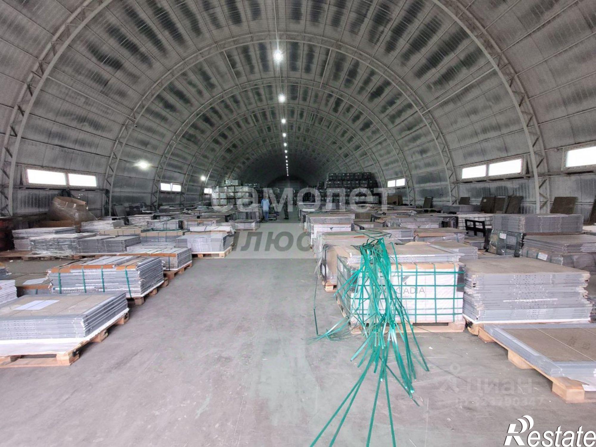 Купить складское помещение за 42 000 000 рублей на ул Молодежная, 1