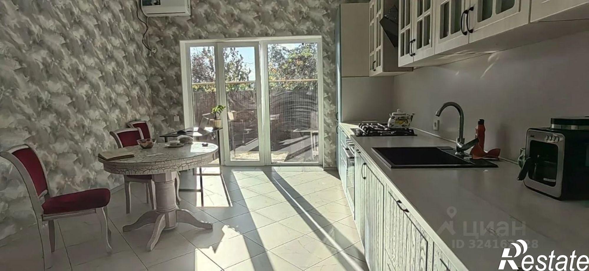 Купить дачу, дом, коттедж за 11 900 000 рублей на Привокзальная улица, 95