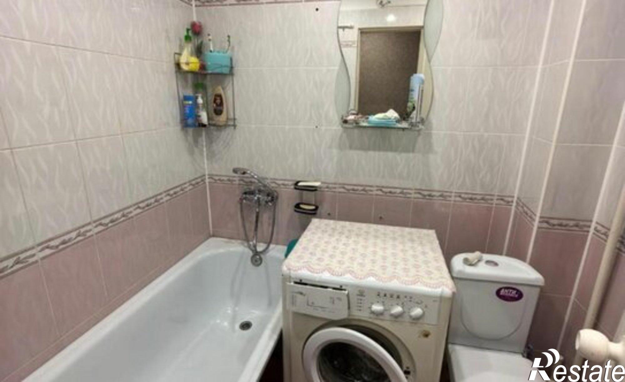 Купить квартиру за 4 100 000 рублей на Крымск, улица Маршала Жукова, 4