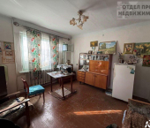 2-комн, 29кв м, этаж 2/2 улица Маршала Гречко, 124