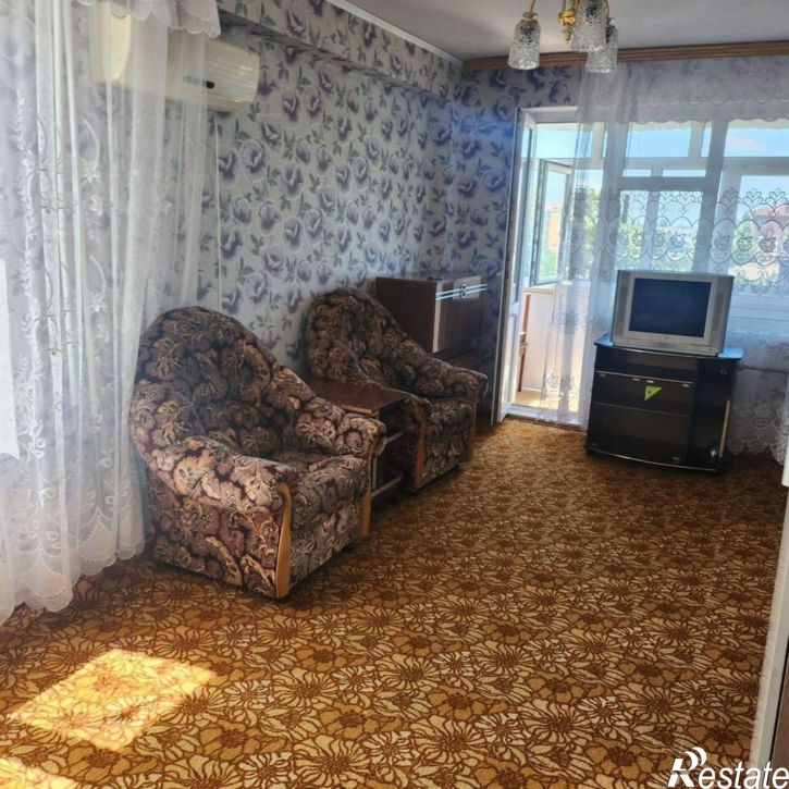 2-комн квартира Ленинградская улица, 133,  д. 133