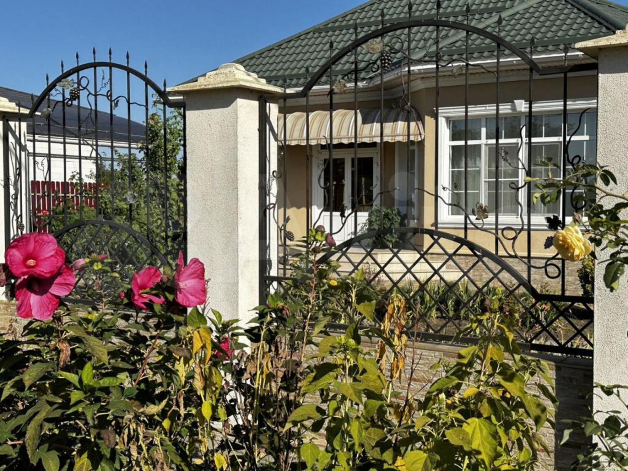 Купить дачу, дом, коттедж за 11 000 000 рублей на Береговая ул, 20/А