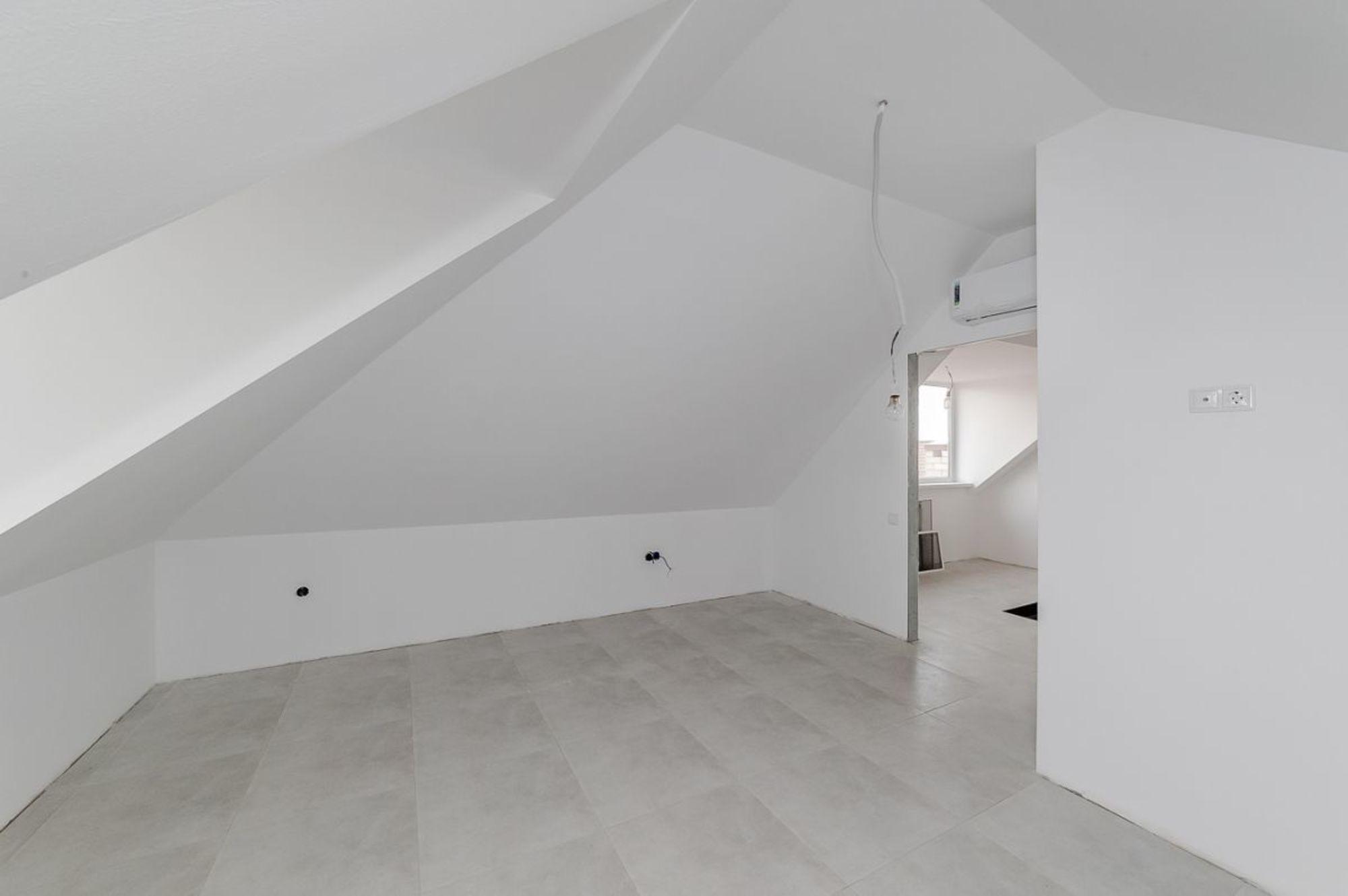 Купить дачу, дом, коттедж за 8 500 000 рублей на Лазаревская ул, 16