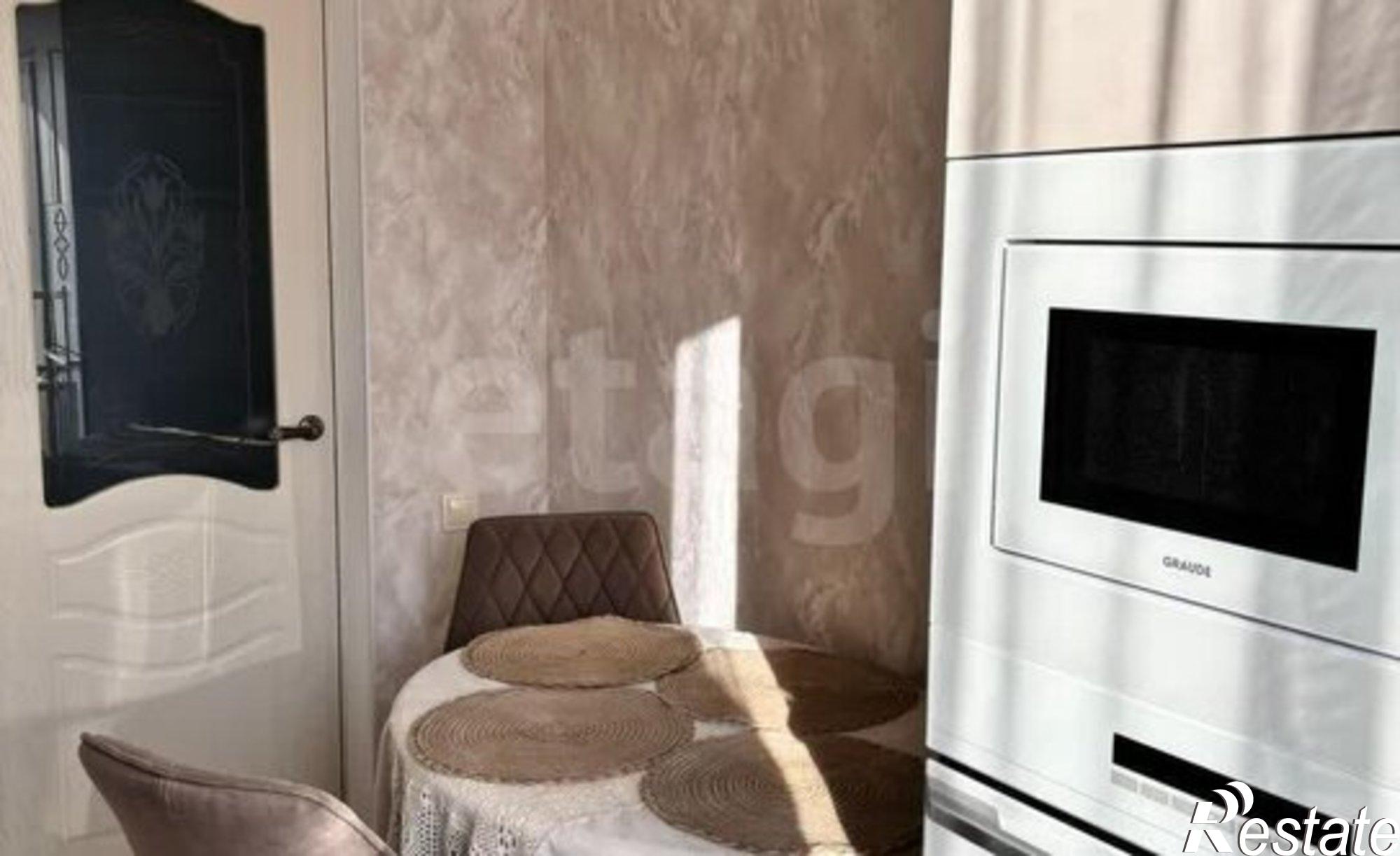 Купить квартиру за 6 900 000 рублей на Рабочий пер, 45