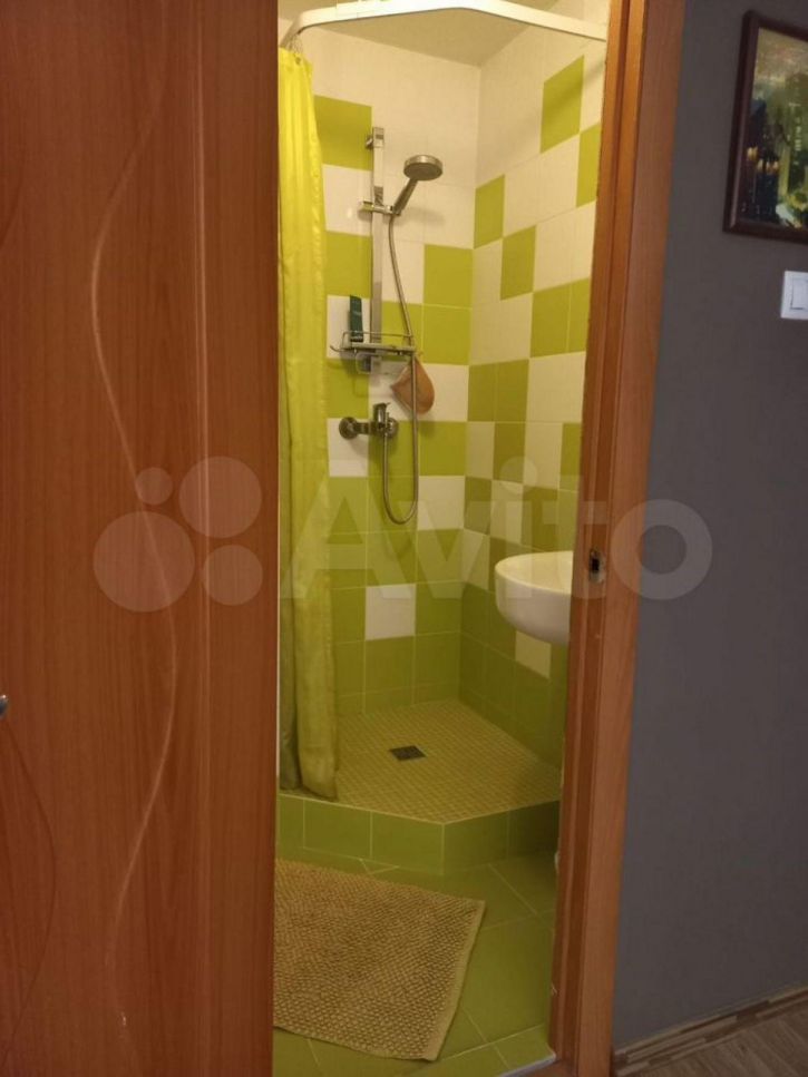 3-комн квартира Южгипронисельстрой ул, 19