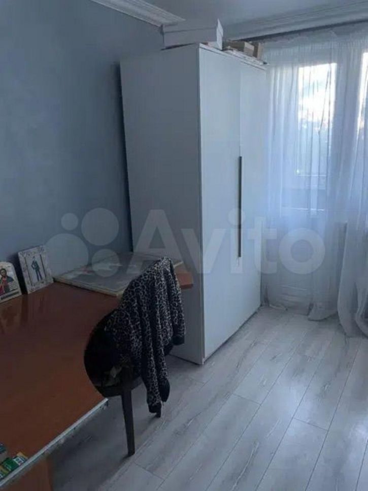 3-комн квартира Васильченко ул, 16