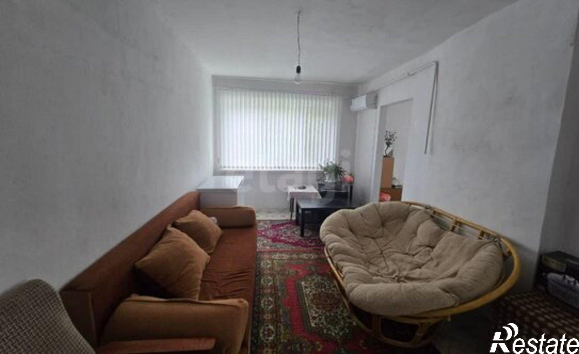 Купить квартиру за 1 200 000 рублей на Павловский район, Среднечелбасское сельское поселение, посёлок Октябрьск