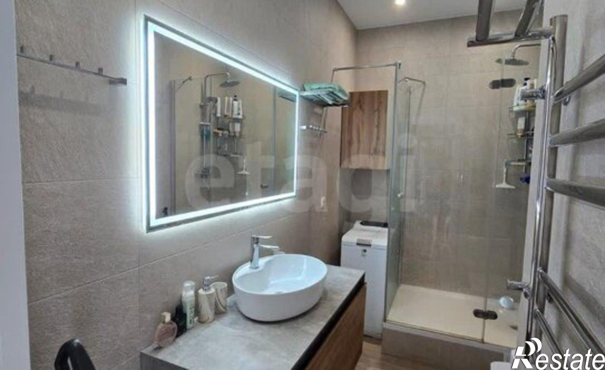 Купить квартиру за 16 000 000 рублей на улица Калинина, 150 к14