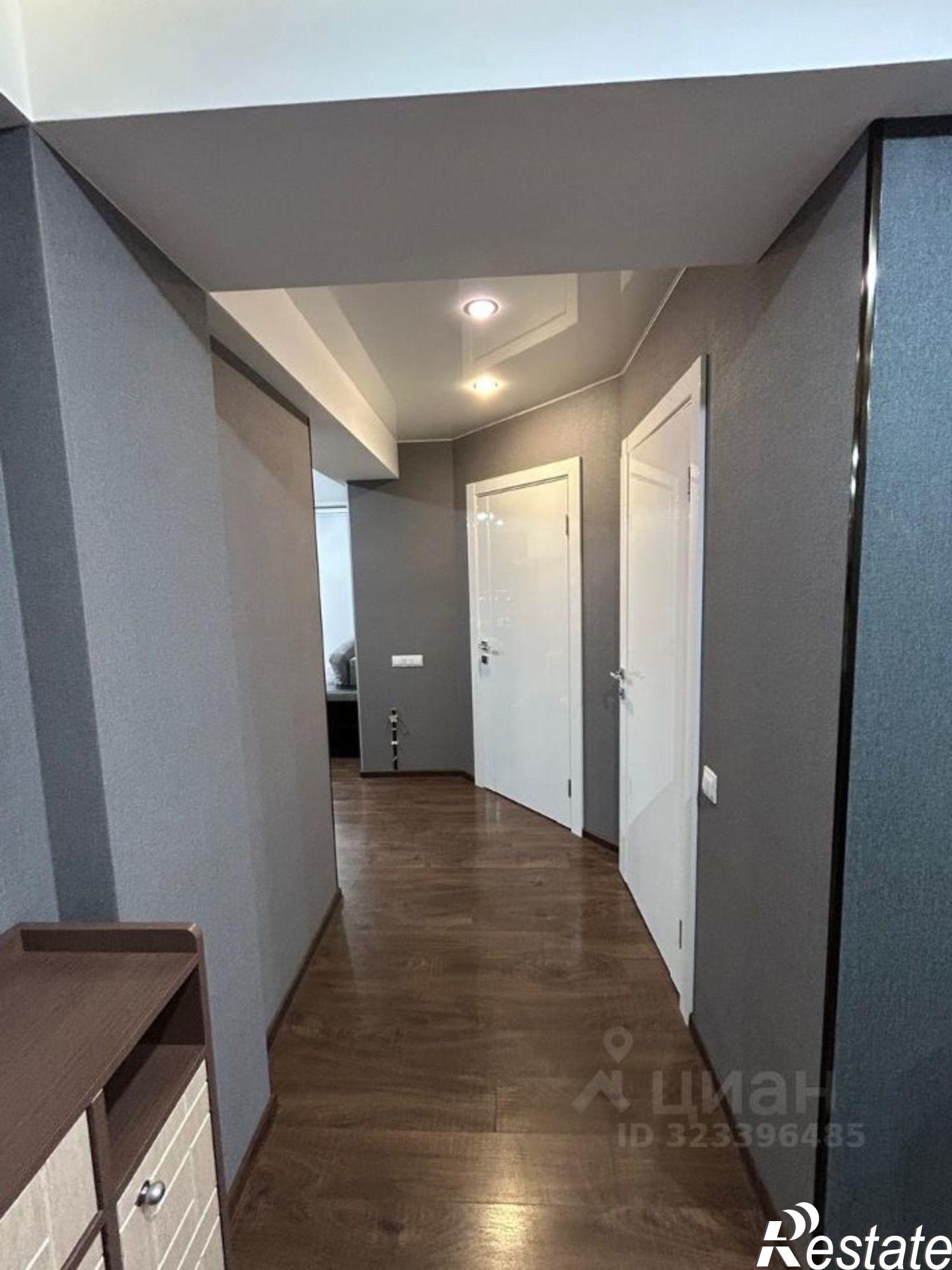 Купить квартиру за 30 000 000 рублей на Урожайная улица, 71/1 к6