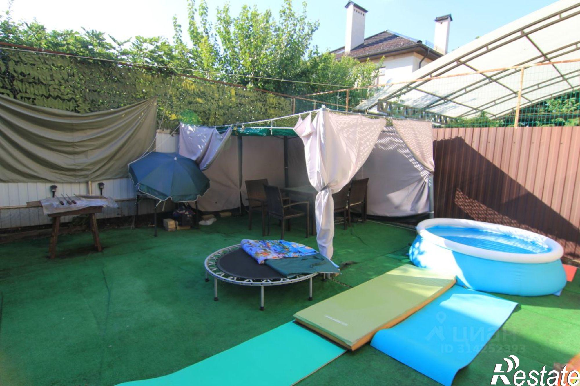 Купить дачу, дом, коттедж за 17 650 000 рублей на Краснодар, Народная улица, 2/12