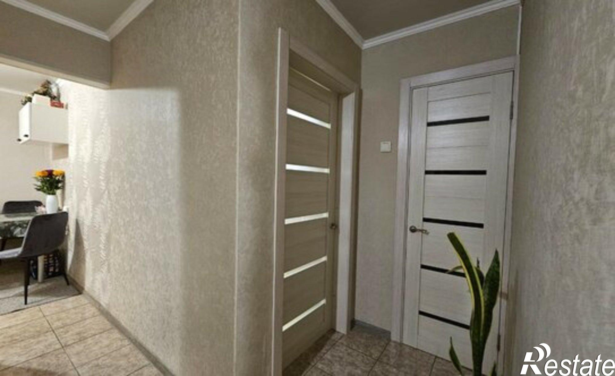 Купить квартиру за 6 200 000 рублей на Абинск, Республиканская улица, 22