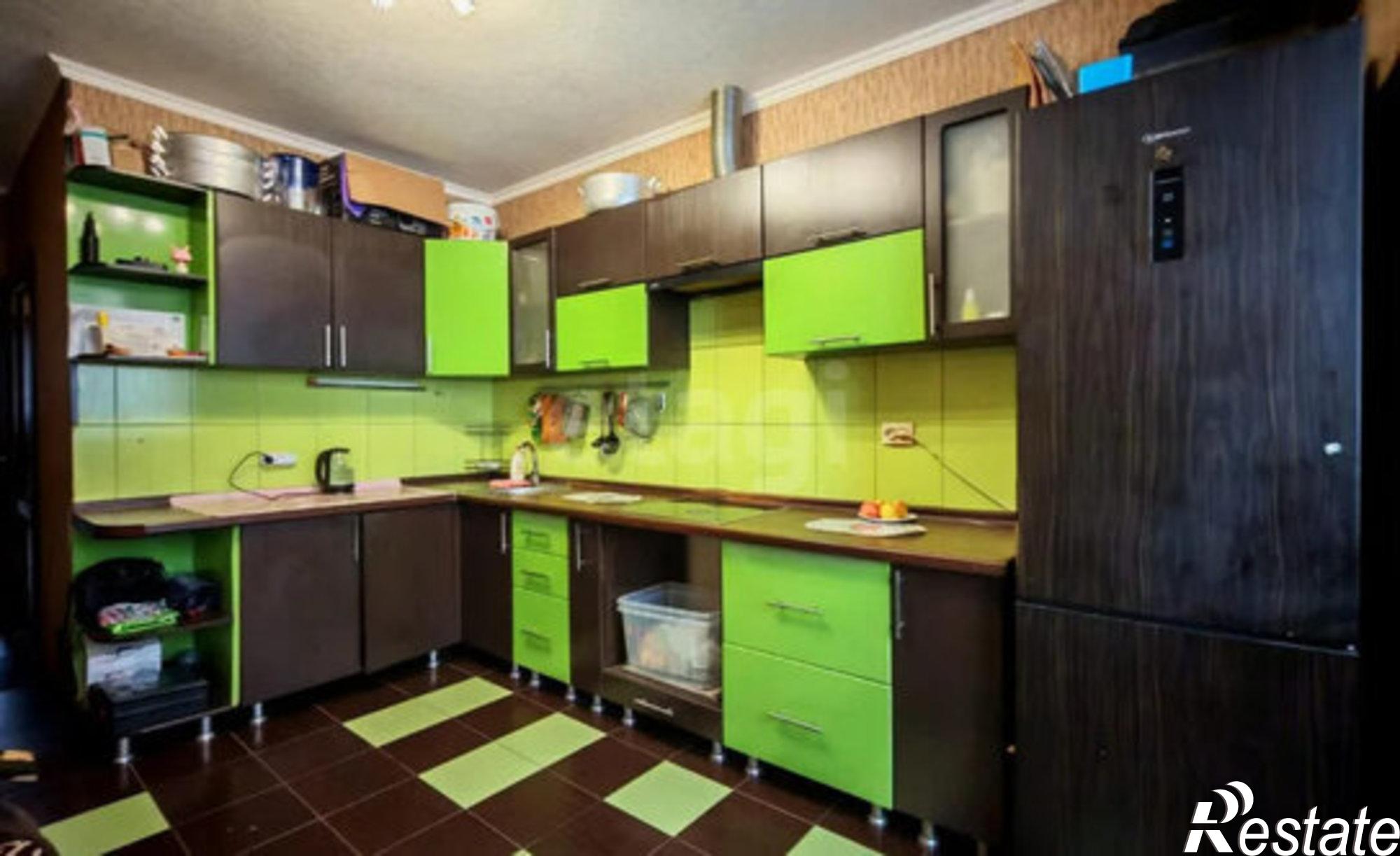 Купить квартиру за 4 000 000 рублей на Краснодар, Тепличная улица, 104