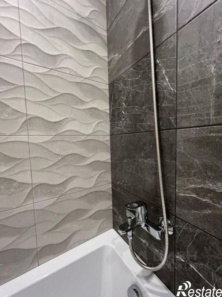 2-комн квартира улица 50 лет Октября, 69,  д. 69