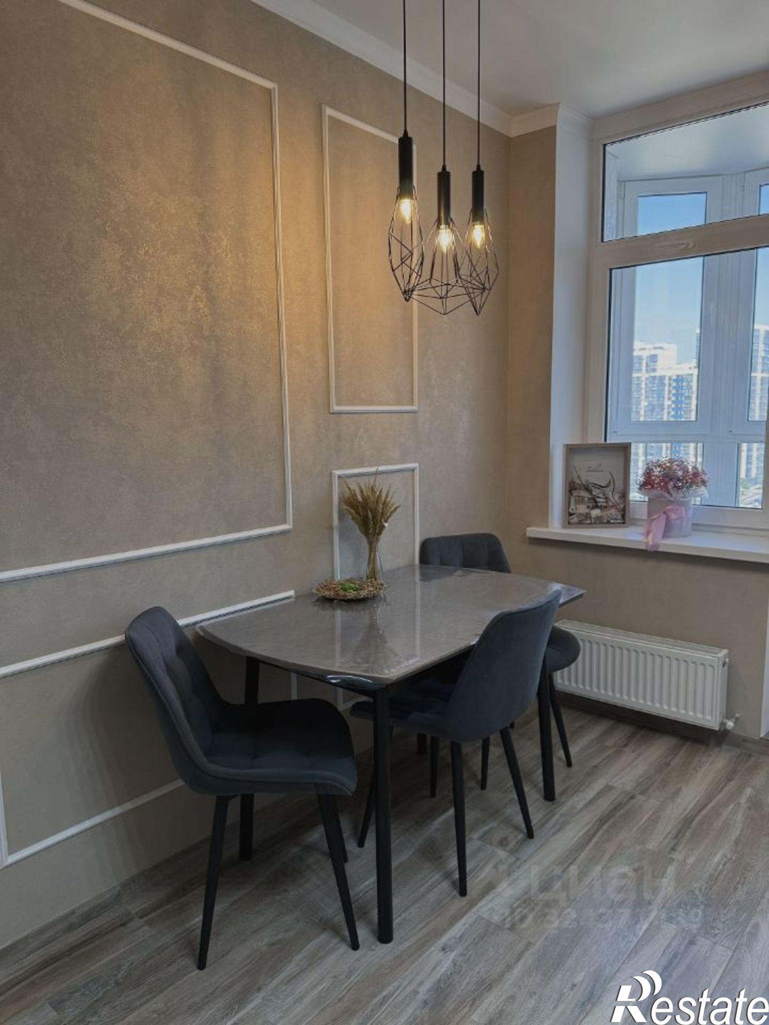 Сдать квартиру за 28 000 рублей на Краснодар, улица имени Героя Николая Шевелёва