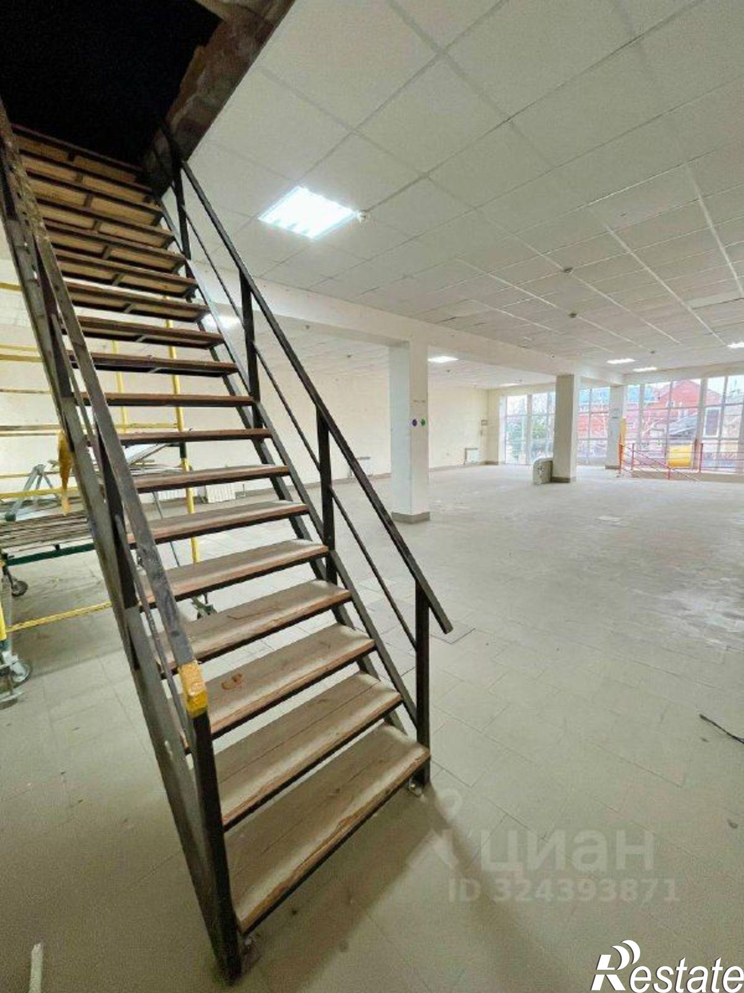 Купить ОСЗ, отдельно стоящее здание за 25 000 100 рублей на Таманская улица, 100