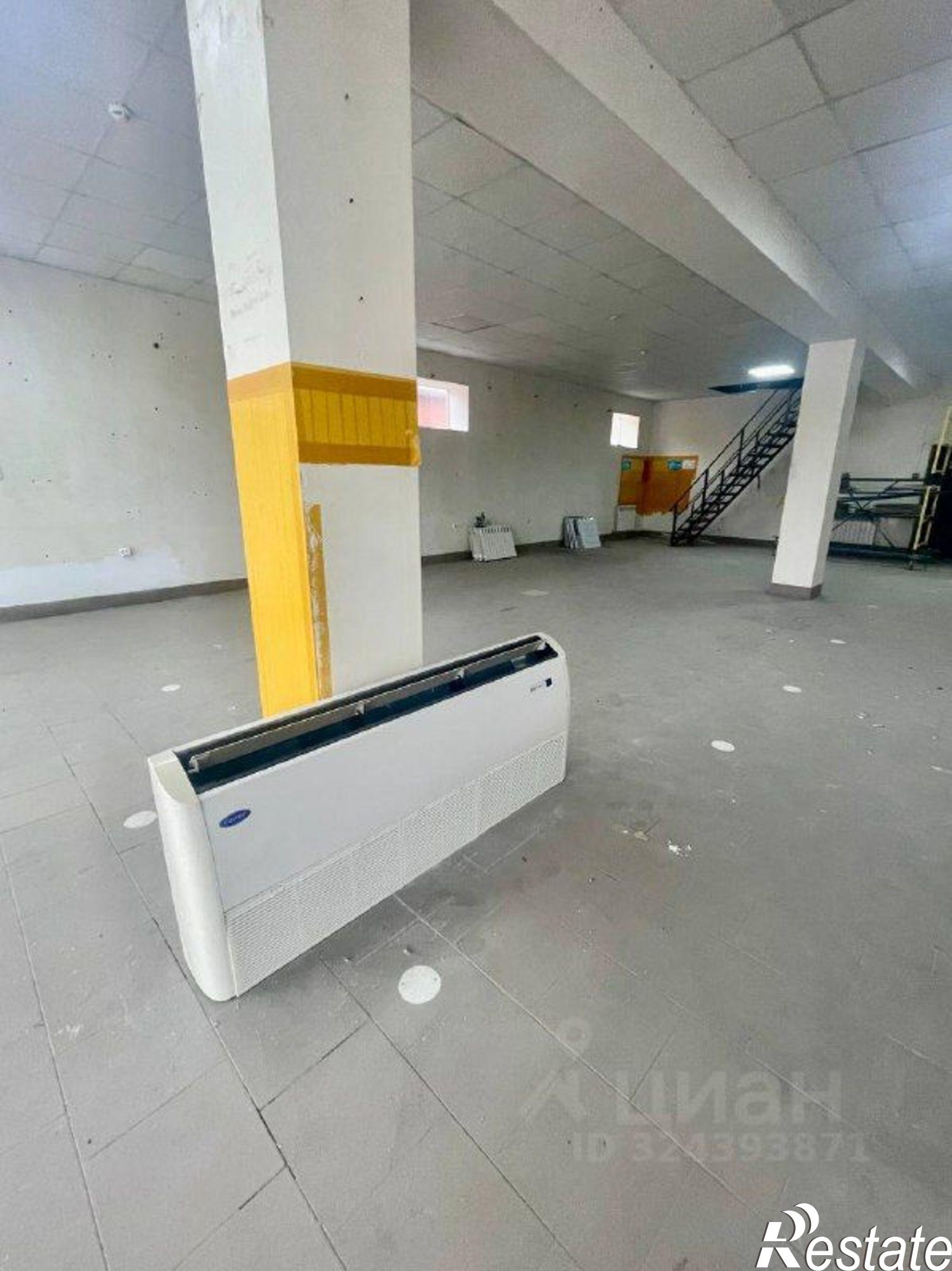 Купить ОСЗ, отдельно стоящее здание за 25 000 100 рублей на Таманская улица, 100