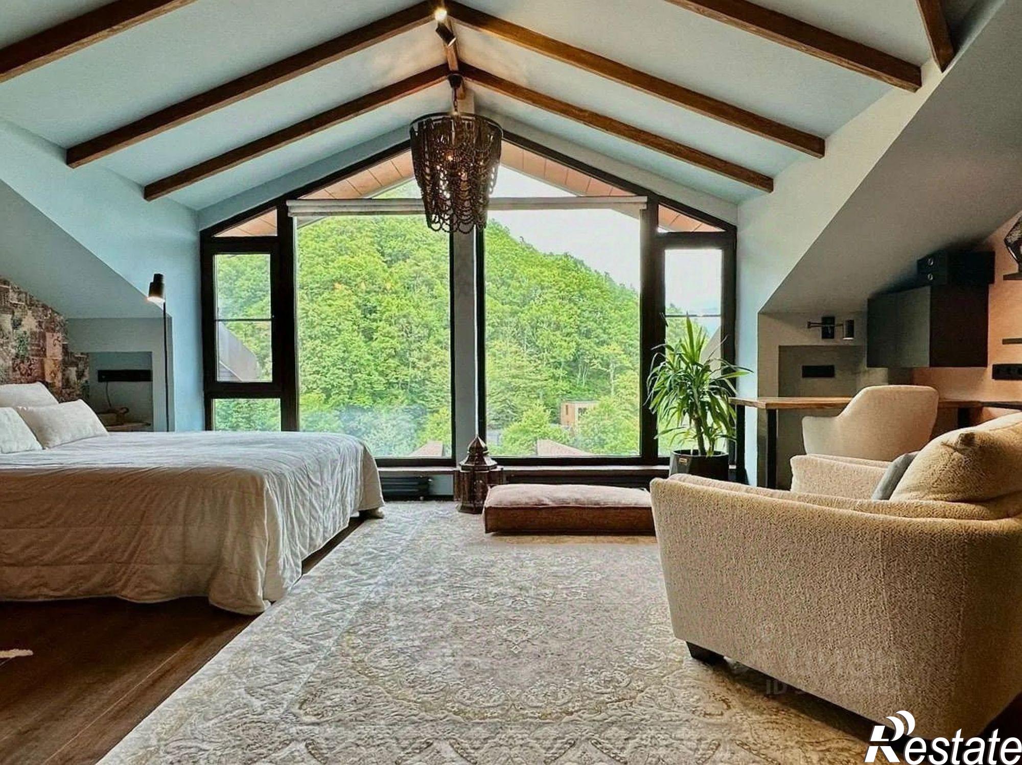 Купить квартиру за 14 500 000 рублей на Ачишховский переулок, 36