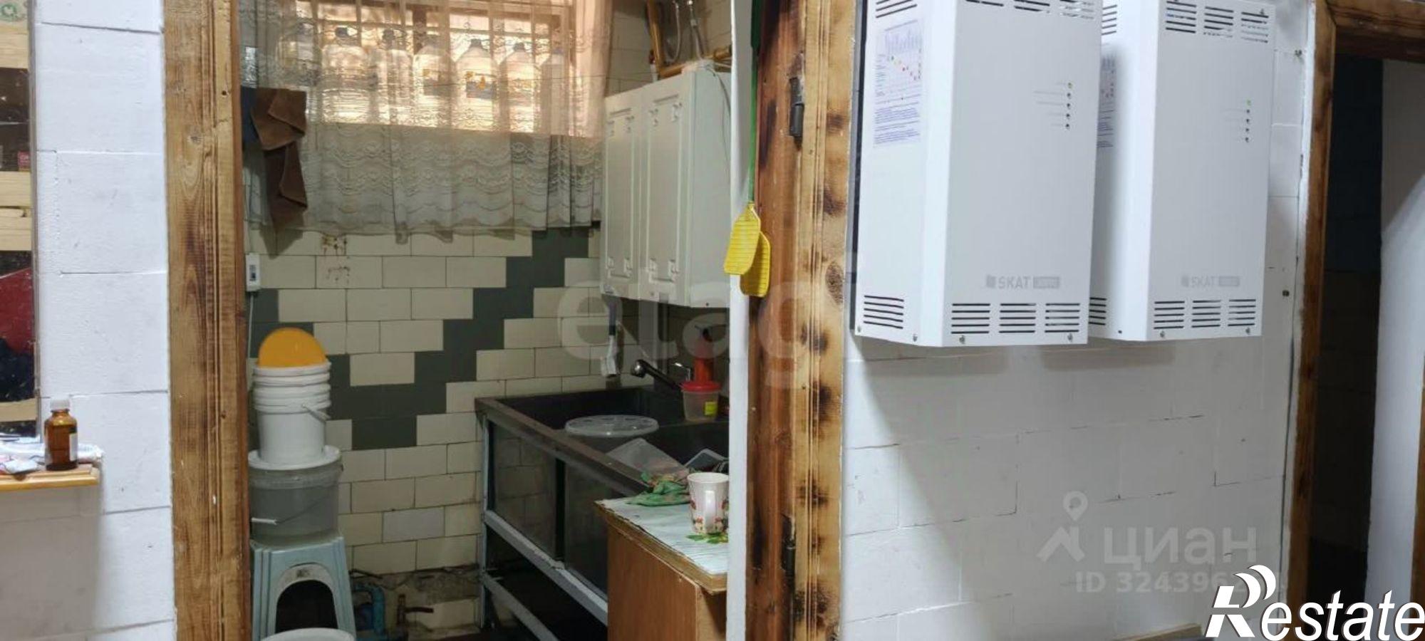 Купить торговое помещение за 30 000 000 рублей на ул Гвардейская, 11