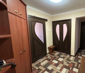 2-комн, 50кв м, этаж 1/4 ул Маршала Жукова, 3