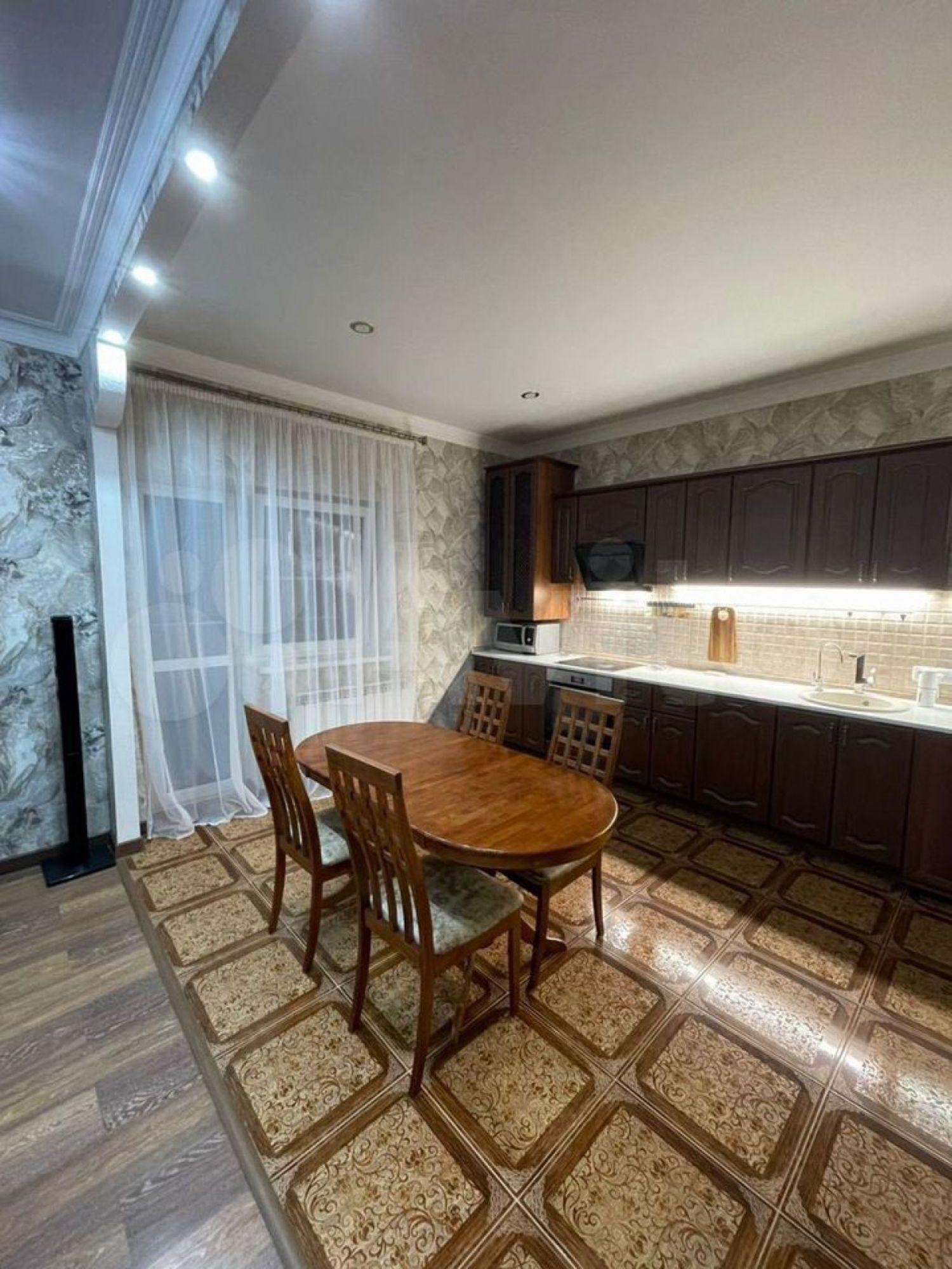 Купить дачу, дом, коттедж за 33 000 000 рублей на Энтузиастов ул, 35