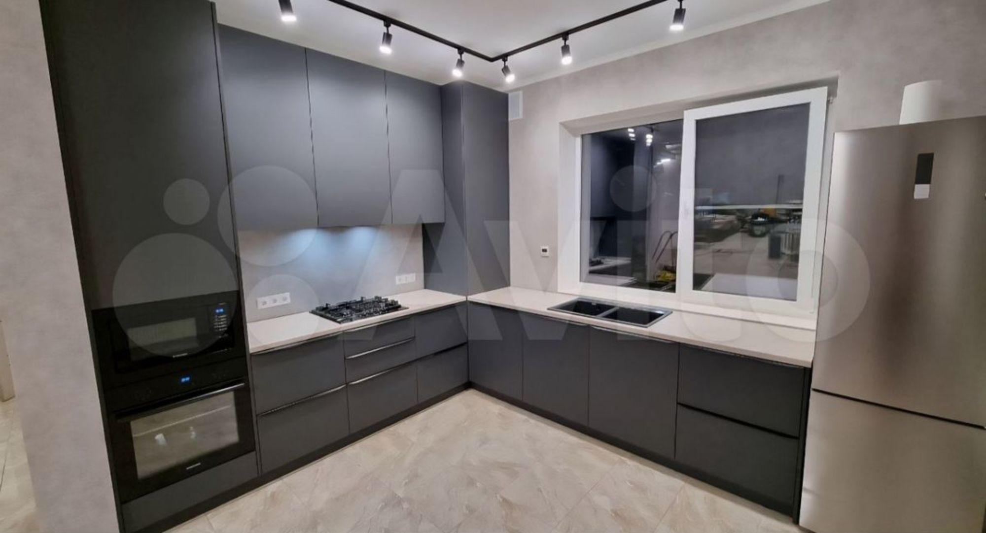 Купить дачу, дом, коттедж за 13 000 000 рублей на Крымская ул, 11