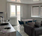 2-комн, 61кв м, этаж 3/17 ул им. Цезаря Куникова, 24 3